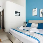 Bespoke Roma Suites