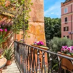 Empire Loft: In The Shadow Of Colosseo
