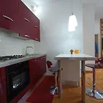 New - Comfortable Apt Porta Latina