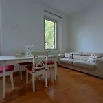New - Comfortable Apt Porta Latina
