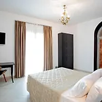 Ludus Rooms