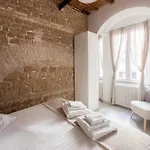 White Ostilia Apartments