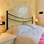 Classic Apartment In Re Di Roma Near The Metro