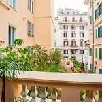 Colosseum Classy Roman Home
