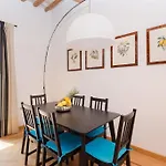 Trevi Fountain Luxury Apartment