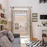 Trevi Fountain Luxury Apartment