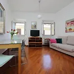 Navona Apartment, Large And Comfortable