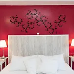 Cozy House By Rental In Rome