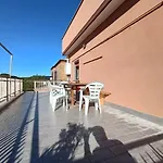 Avellini - Delightful And Spacious Apartment With Terrace - Near Metro A Cornelia