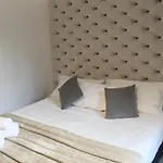 Apartment Trevi Fountain & Spanish Steps