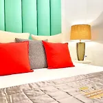 Fontana Di Trevi Private Luxury Apartaments