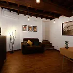 Residenze Romanae - Vicolo 22