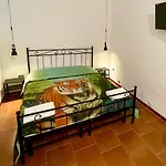 Parisa House