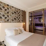 Albadea Suites&Jacuzzi
