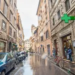 La Corte Antica Dei Banchi Vecchi