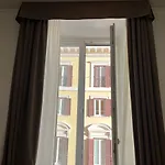 Triple Big Room Amazing View, For Two O Three Person, In Center Of Rome
