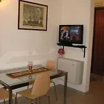 Vivilo Collection - Opera Teather Apartment - Very Central