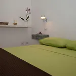Center 2 Rooms B&b
