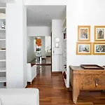 Gianicolo Elegant Art Oasis