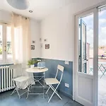 Elizabeth Penthouse, Charmy Apartment In Little London 10 Min From The Center