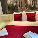 Bdb Luxury Rooms San Pietro