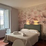 Dolce Vita Guest House