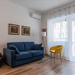 Piazza Re Di Roma Comfy Apartment