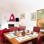 Arco In Pantheon Apartments