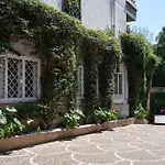 Casa Bouganville - St. Peter Romantic Apartment
