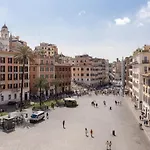Spanish Steps Caesar Suites