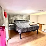 Romuhouse Economy Apartment Metro B