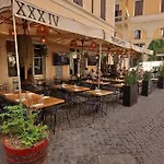 Navona Sweet Roma