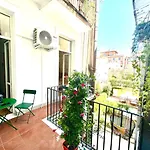 Trevi Romantic Alcova