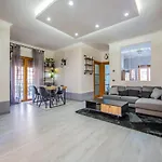 Gigo\'S Room