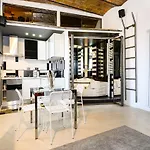 Stylish With Jacuzzi By Ndp Rent