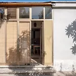 Casetta Con Giardino
