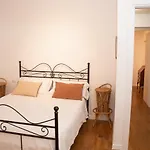 Pantheon Luxury Apartment