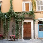 Pantheon Luxury Apartment