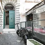 Navona Comfort House