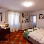 Parlamento Luxury Apartment