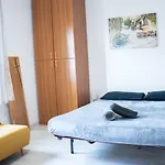 Nonna Pina Guest House Moderno Appartamento Vicino Metro AWifi,Netflix