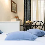 Apartment Julia Guesthouse
