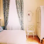 Bed And Breakfast 30