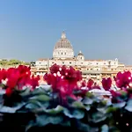 My San Pietro Home, Vaticano