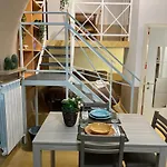 Planny Guest House - Castro Pretorio