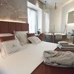 Tritone Luxury Suites Fontana Di Trevi
