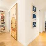 Farnese Enchanting Apartment By Romeloft