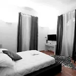 Properzio Lux, Una Fusione Di Eleganza E Prestigio