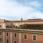 Luxury Boutique Apartment In The Center Of Rome