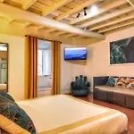 Le Clarisse Pigna Apartment